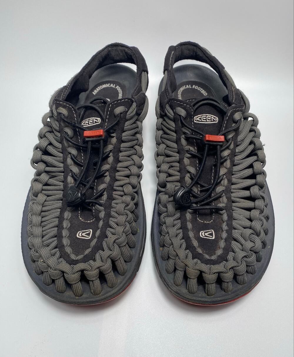 KEEN Uneek Sandals Outdoor Water / Gorpcore Black /Gray 41- Men’s 8.5 Women’s 10